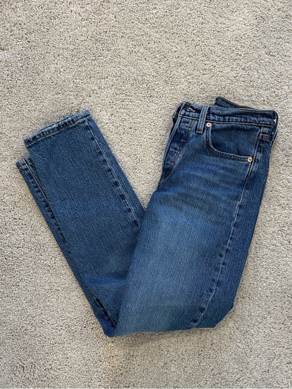 NWOT Levi's Women's Straight-Leg Jeans in Dark Blue Denim